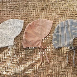 Babymössa Vintage - Faded Rose