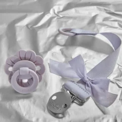 Binky Bloom Napp & Napphållare Set - Lavender Love